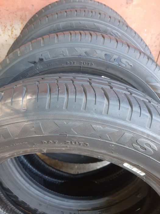 Продам шины 195/55/16 максис