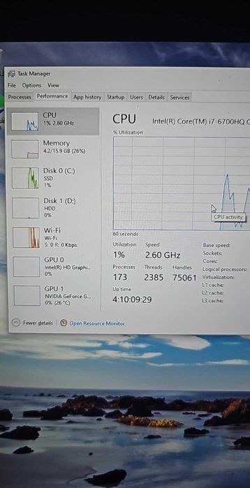 Predator  17.3 / 75hz /  gtx 980 8gb