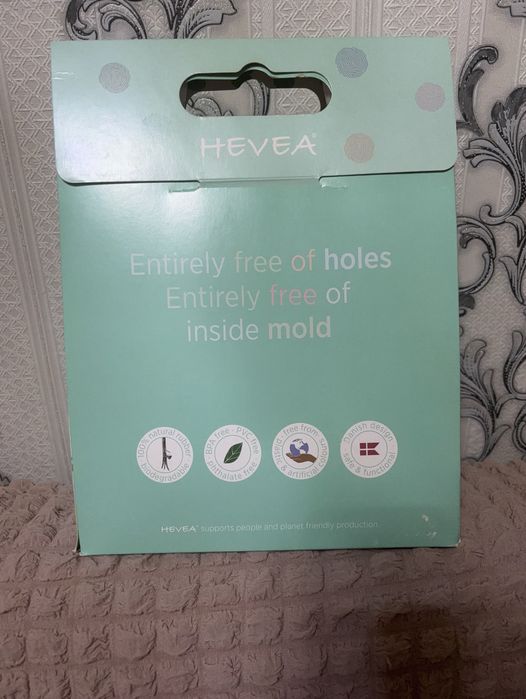 Игрушки для ванны  . Без отверстия для воды безопасны .