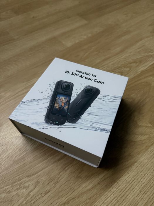 Insta 360 X5 8K + стойка за кола