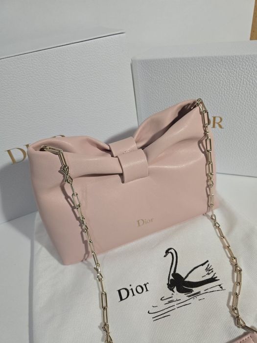 Налична чанта Dior Bow