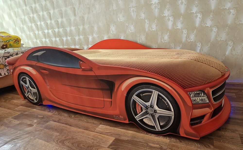 Кровать-машинка Мерседес