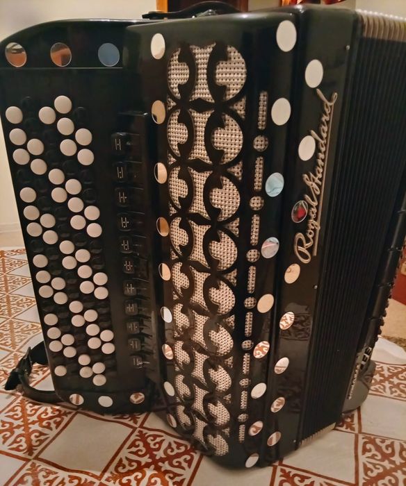 Продается баян Актау