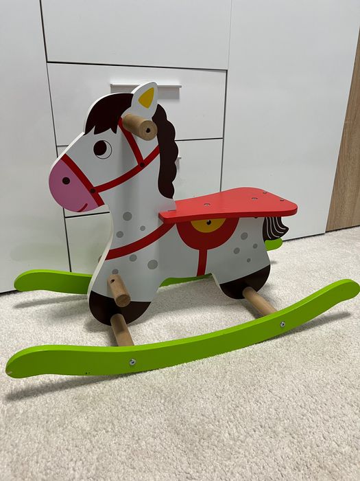 Детска люлка конче