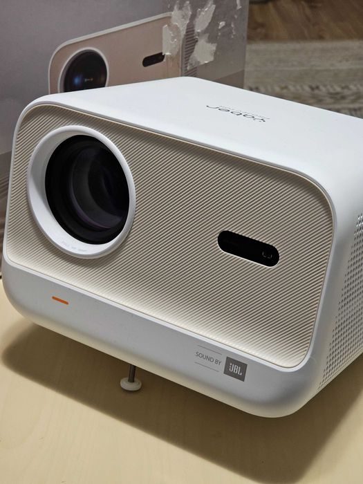 Videoproiector Yaber L2s LCD cu difuzoare JBL