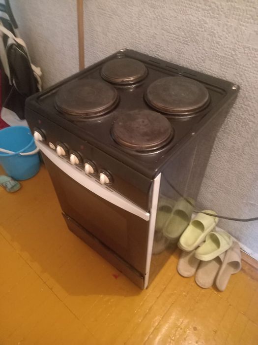 Продам плиту недорогов хорошем состояни