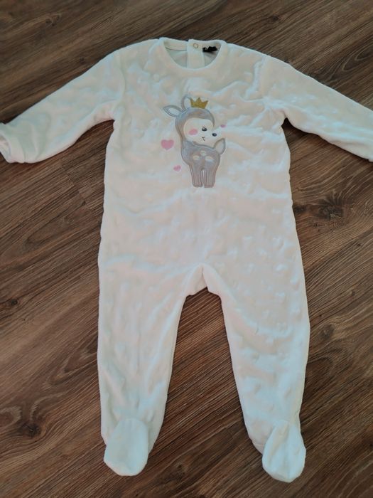 Diverse hăinuțe fetita