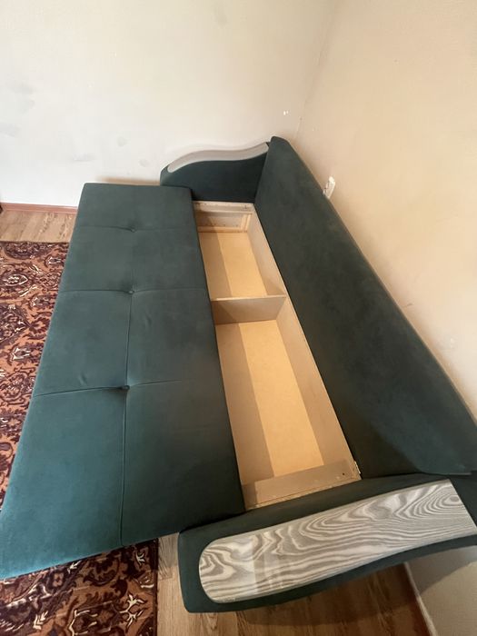 Продам диван в хорошем состоний