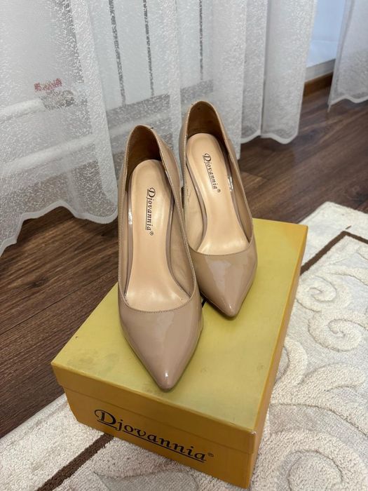 Туфли лакированные