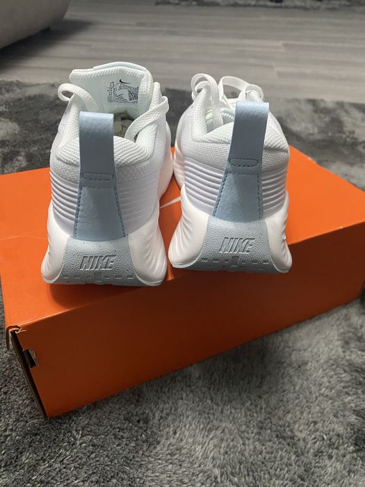 ОРИГИНАЛНИ! Дамски маратонки Nike PROMINA