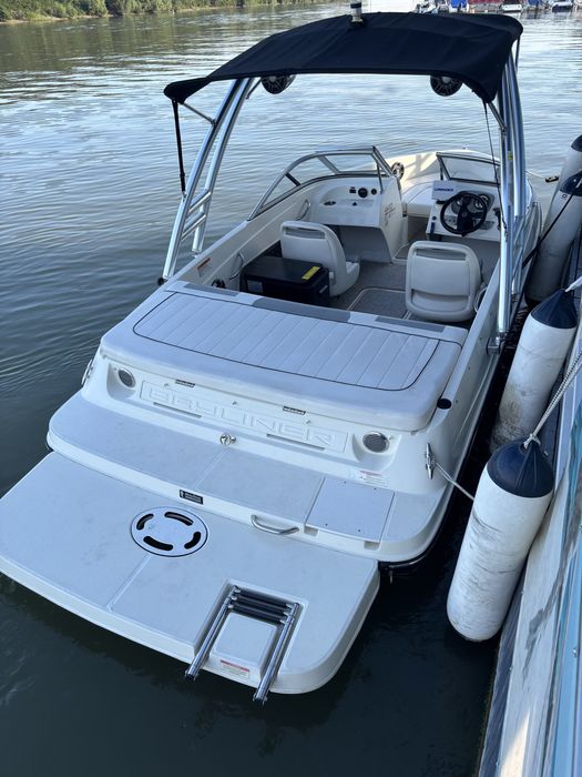 Bayliner 175 GT bowrider 135 hp 2015 gata de apa