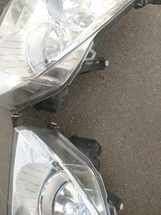 Faruri stanga dreapta opel astra h