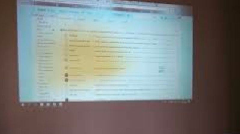 Проектор для просмотра кино