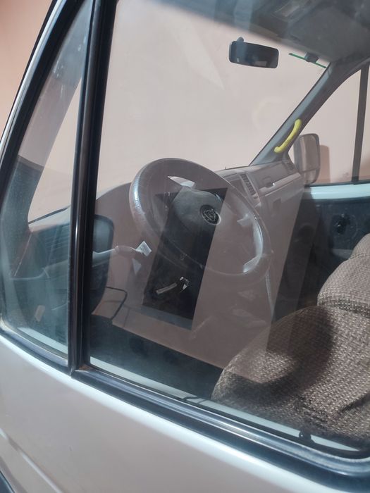 Машина Зур йили 2012