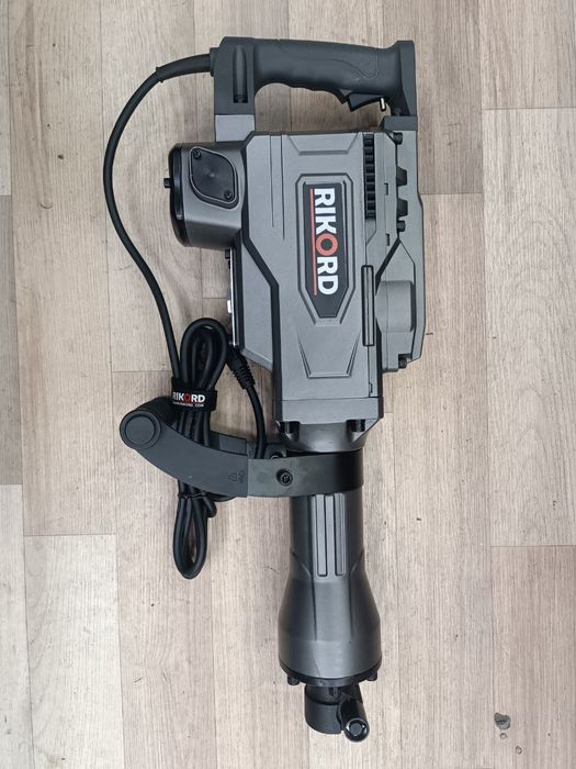 Отбойник 18кг. Отбойни молоток перфоратор перефаратор  дрель балгарка