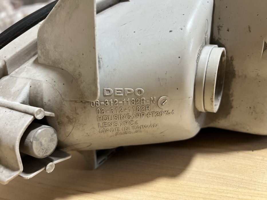 Камри 35 Фара американец