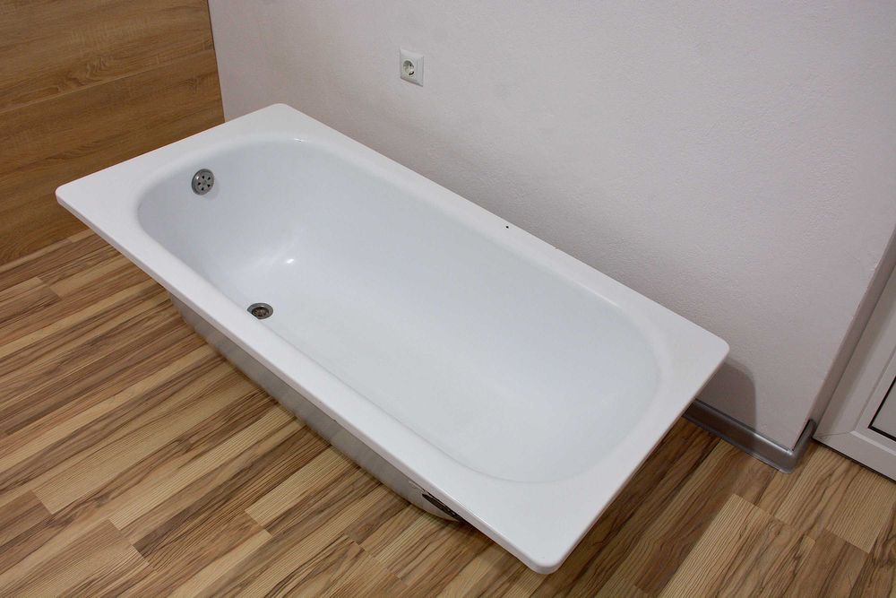 Метална вана за баня 140/70 см, за вграждане