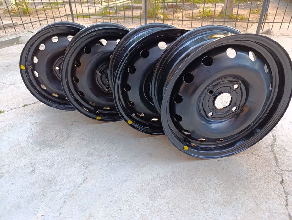 Диски заводские штампованные с калпаками