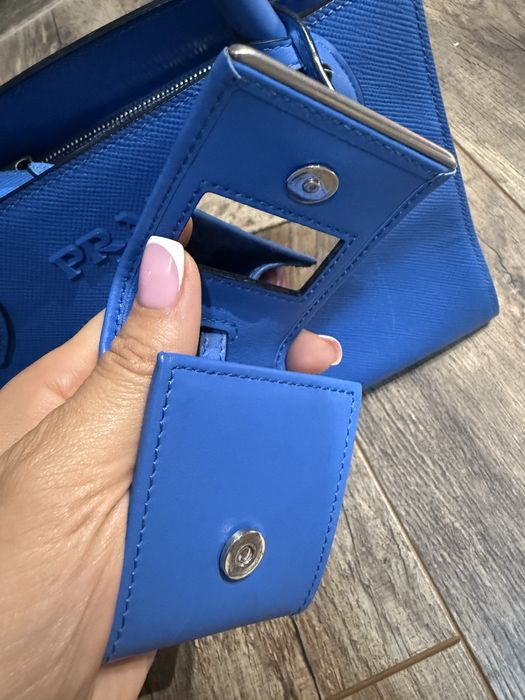 Продам сумку Prada оригинал