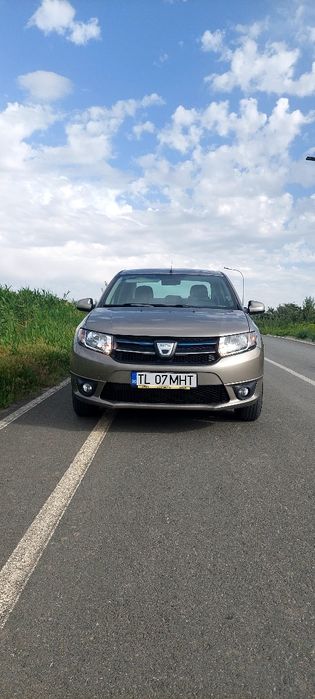 Vand Dacia Logan benzină 90 cp navigatie android camera senzori parcar