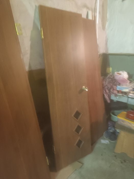 Продам межкомнатные двери