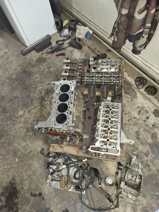 Vând piese motor BMW N47D20C – E81 E82 E87 E90 E91 E92 E93 E60 E61 X1