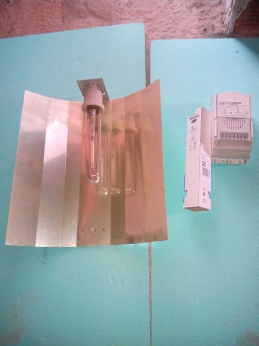 Лампа 400w ,Рефлектор и Дросел ( запалка )