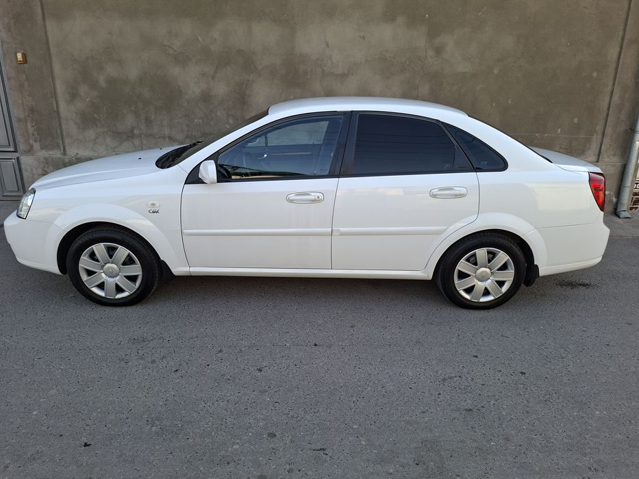 Продам ласетти 1.8