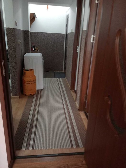 Vând apartament cu 2 camere decomandat