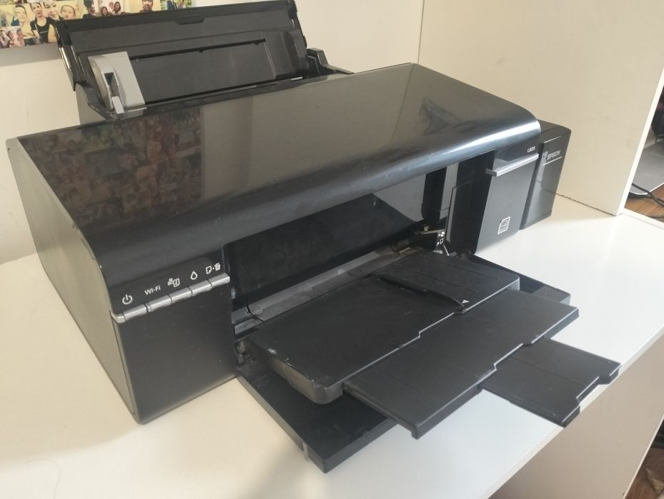 Epson L805 продам в хорошем состоянии