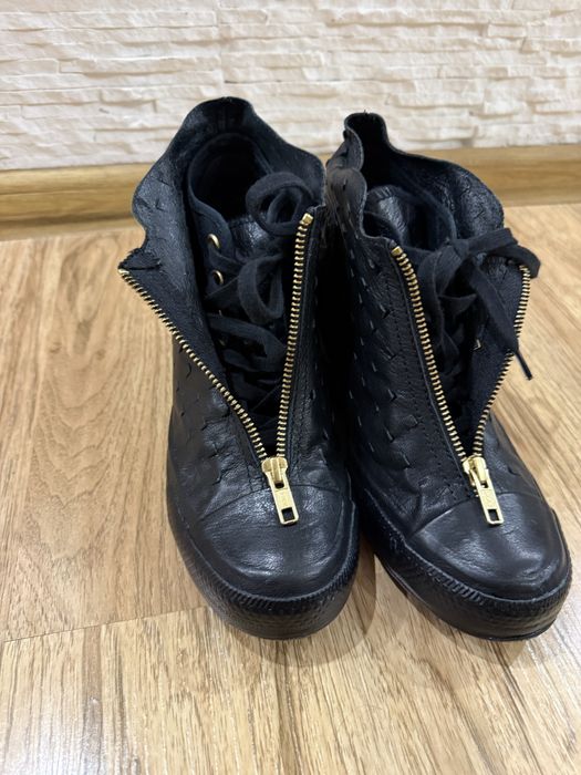 Уникални  Converse Chuck Taylor All Star LUX с вътрешна платформа