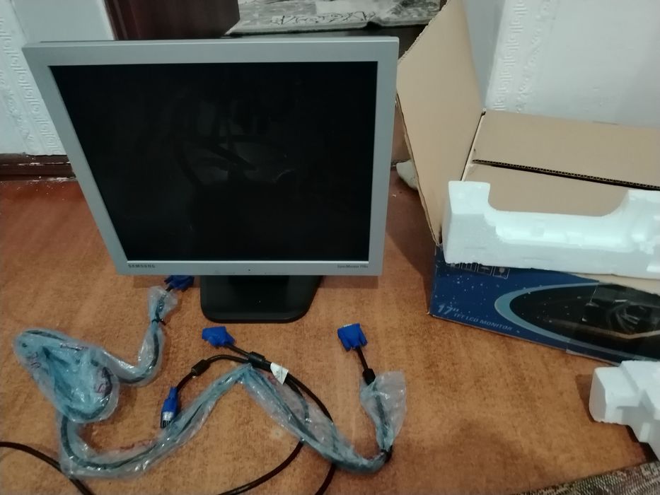 Манитор калонка сатылады багасы 10000