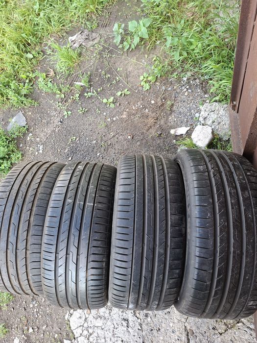 Продам шины. 245/40/19  нексен