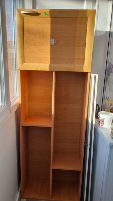 Отдам навесную полку