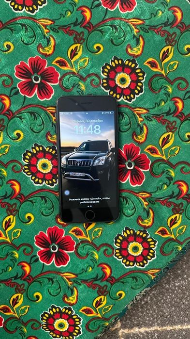 Iphone 8 64gb akb 93