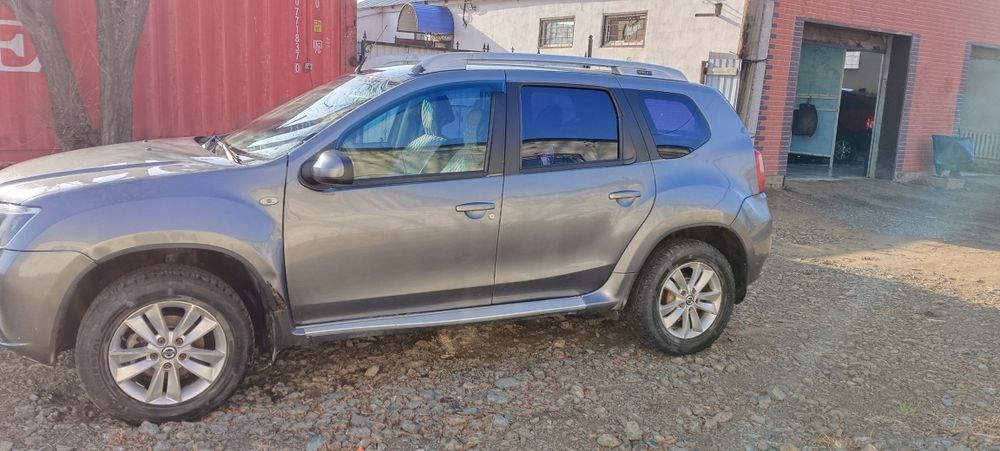 Продам авто Террано 2015г