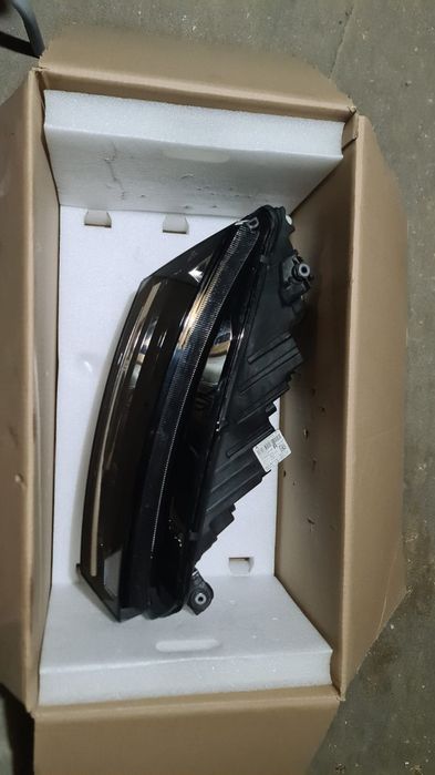 Far stanga skoda superb full led si calculatoare 2022