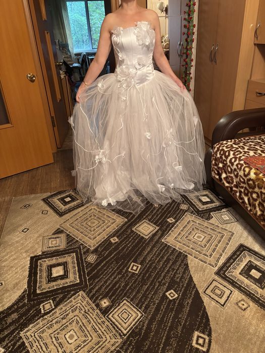 Продам свадебное платье