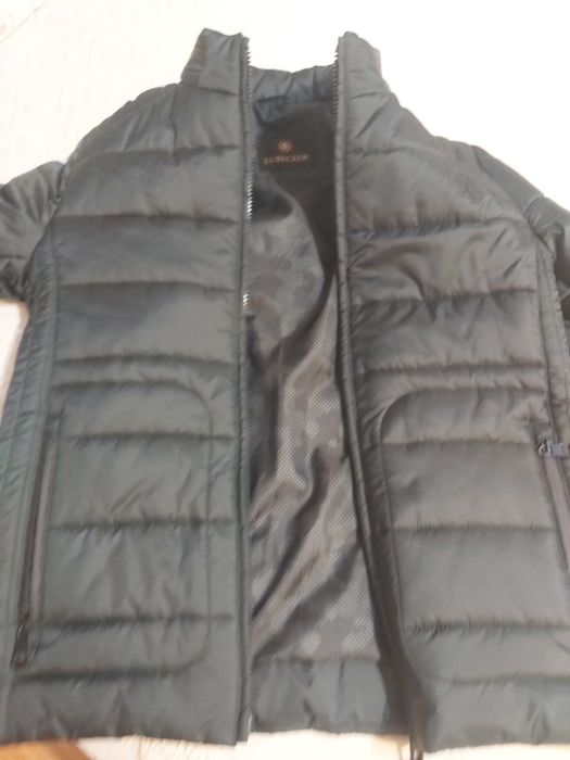 Куртка сатылады. Продаётся куртка