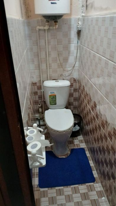 Dom sotiladi 2 xonali novi sentrdan yulni ustida