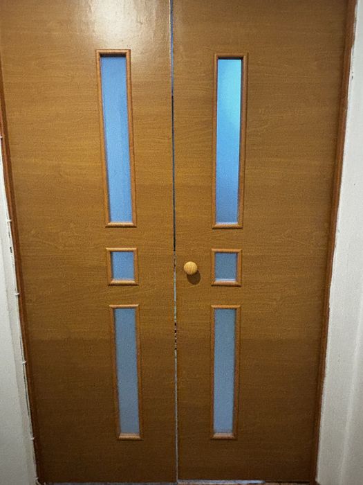 Двери межкомнатные, б/у