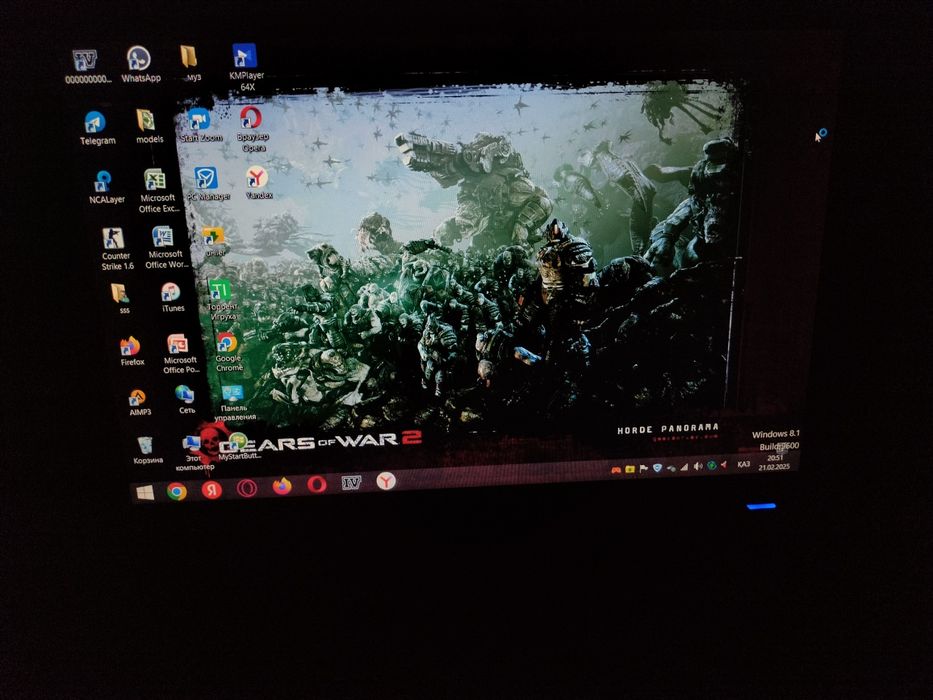 Windos 10

Блок:Logikom

либо Самсунг

Память:149+295

Вайфай интерне