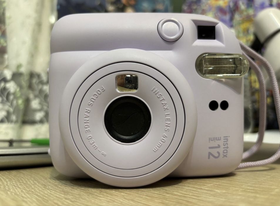 Instax 12mini.