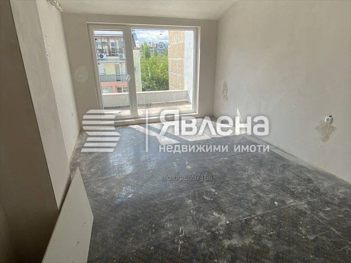 Продава се Многостаен апартамент в Бургас, Лазур - 117 кв.м за 2248 €/кв.м - Снимка #3