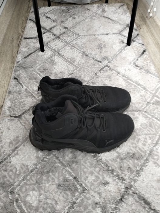 Кроссовки демисезонные