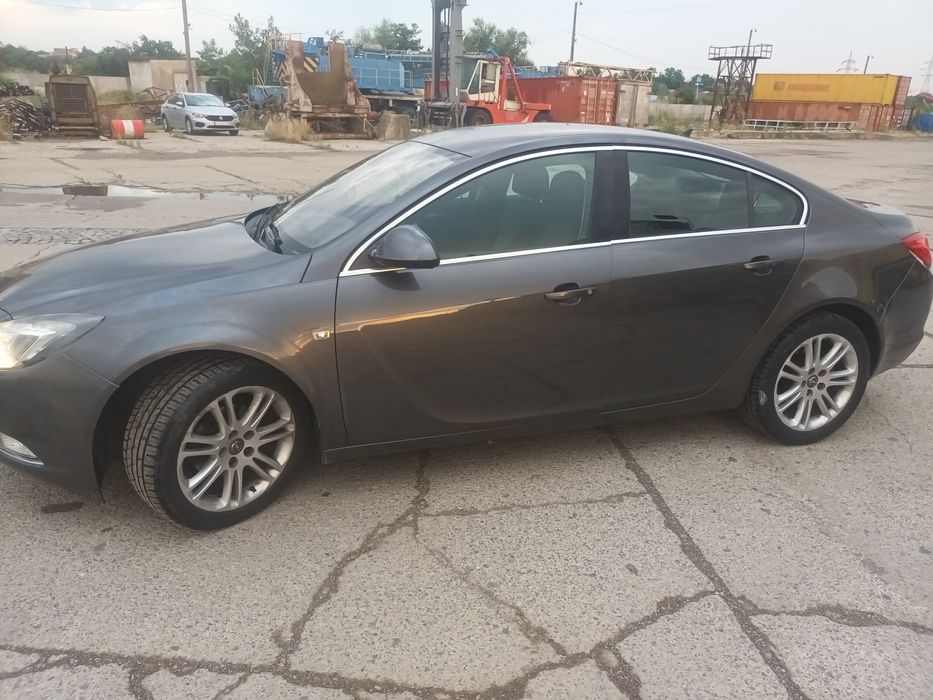 Vând Opel insignia 2011,160cp  limuzina