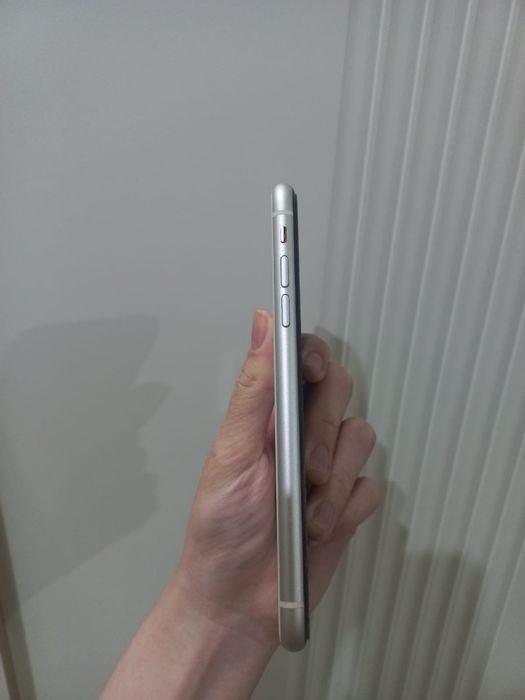 Белый Iphone 11 ,128 ГБ с коробкой