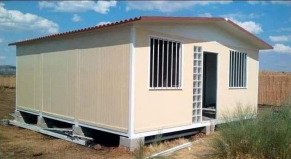 vindem case din panouri sandwich