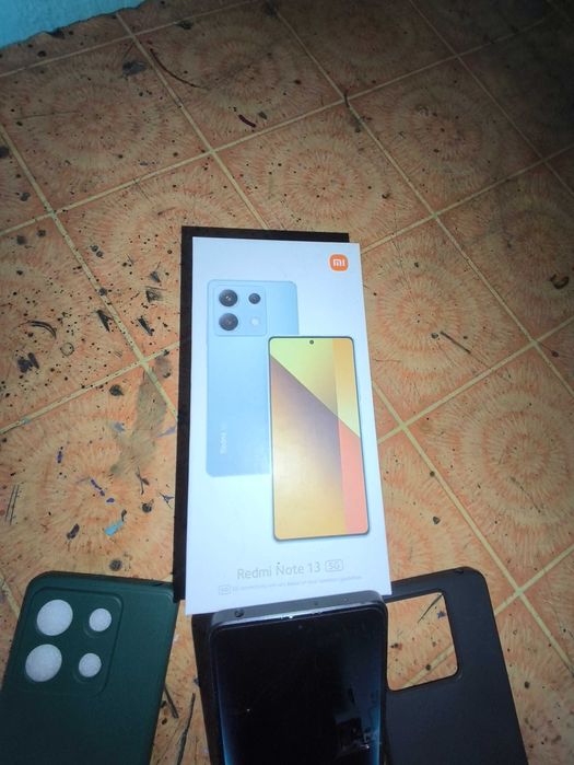 Telefoane redmi și Huawei