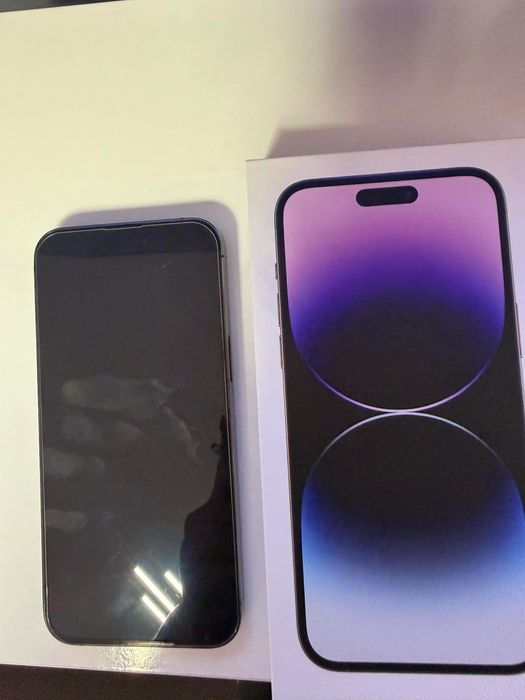 Телефона е като нов